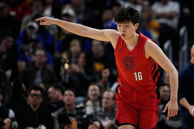 华体会在线登录-14分17篮板 杨瀚森发展联盟篮板球数据创新高